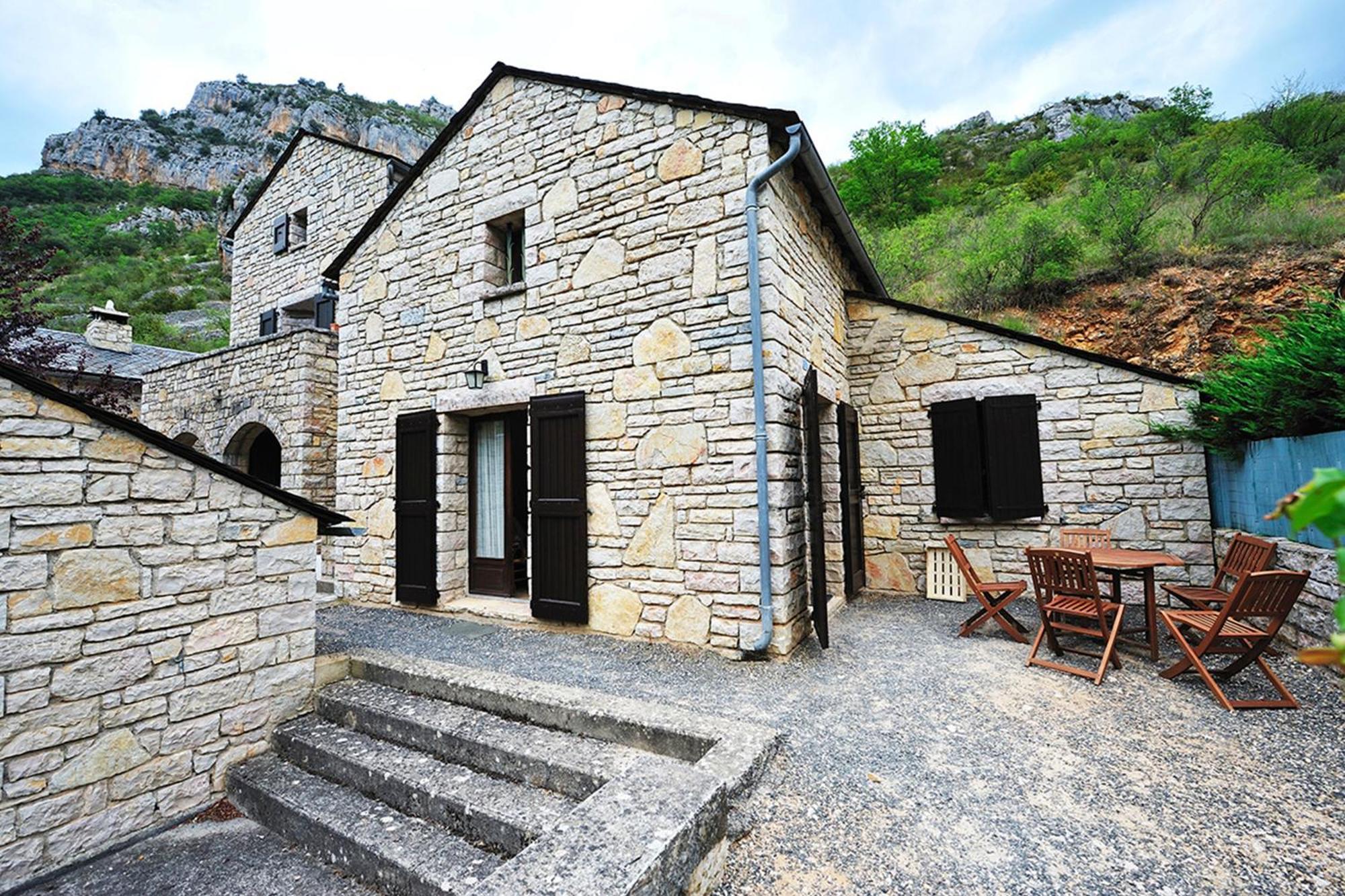 Hotel Des Bateliers La Malène Екстериор снимка